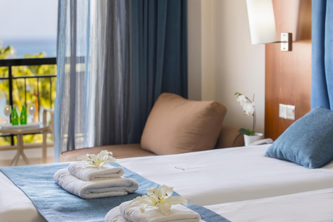 Anastasia Waterpark Beach Resort Protaras Ngoại thất bức ảnh